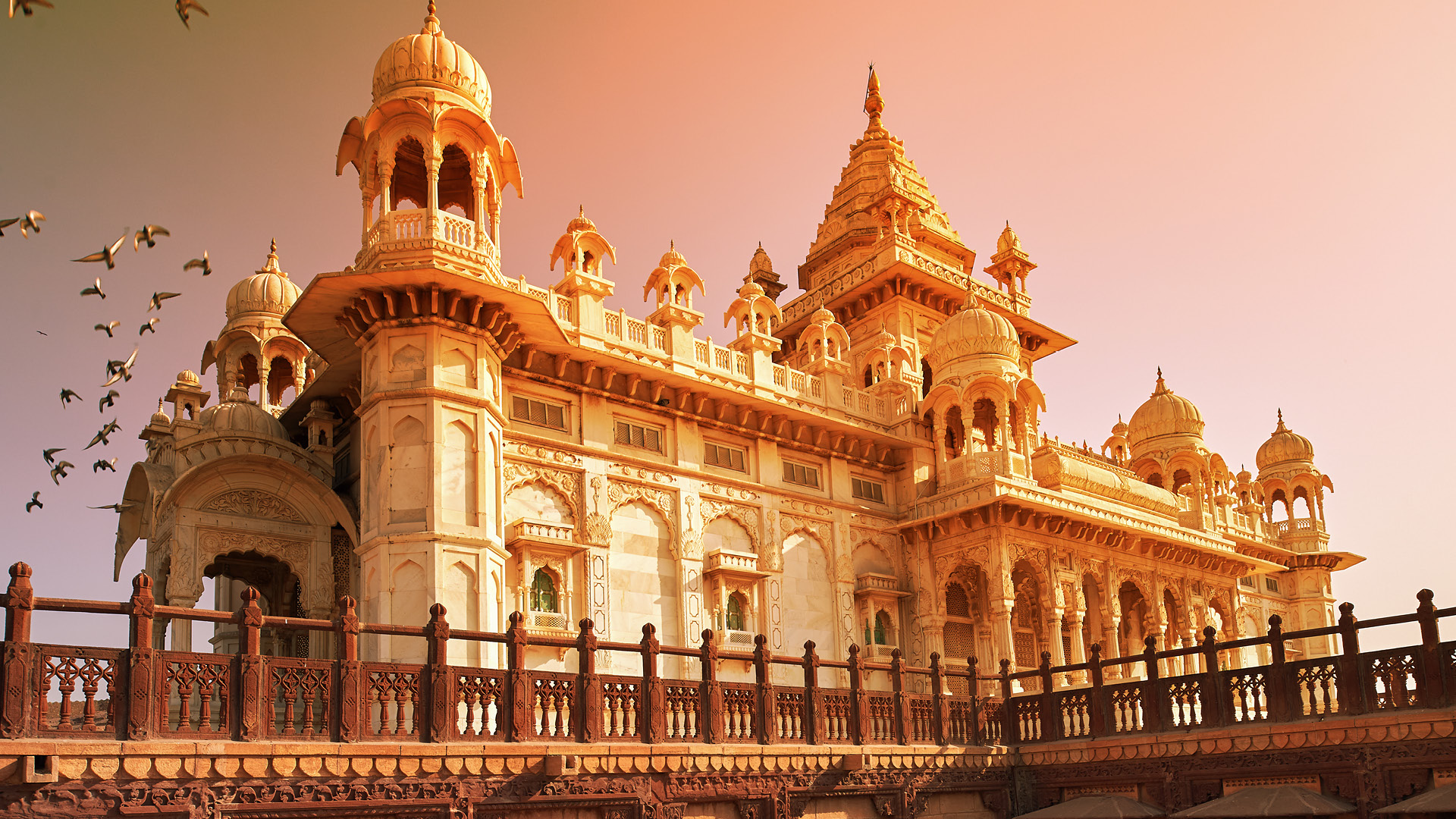 Best 4N / 5D Jodhpur & Jaisalmer Tour Package